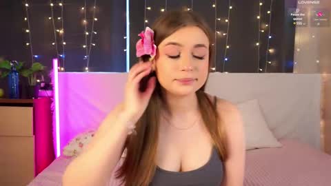 Snapshot of elenefrail chatting on February 2025 08:11:02 AM Isabella - streaming MondayTuesdayWednesdayFridaySaturdaySunday online show from February 2025 08:11:02 AM