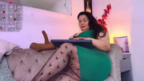 elenna_boobs_ online show from November 2025 05:40:02 AM