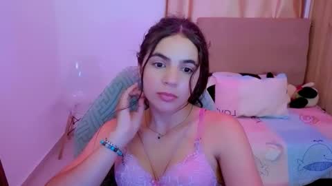Snapshot of elenna_hotx chatting on March 2026 06:23:02 PM agnes online show from March 2026 06:23:02 PM