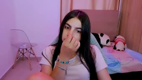 Snapshot of elenna_hotx chatting on March 2026 06:09:02 PM agnes online show from March 2026 06:09:02 PM