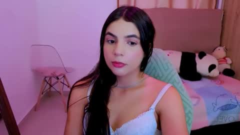 Snapshot of elenna_hotx chatting on April 2026 06:48:02 PM agnes online show from April 2026 06:48:02 PM