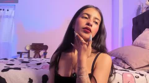 Elena  online show from October 2025 12:09:02 PM