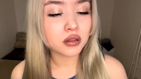 Snapshot of elenoraoberfell chatting on October 2025 05:11:02 AM Agata online show from October 2025 05:11:02 AM