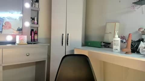 elettra_bennet online show from May 2026 01:56:01 AM
