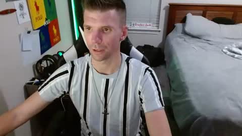 Walker online show from December 2025 12:27:01 AM