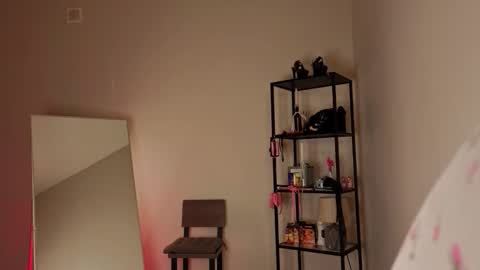 Elfie online show from January 2026 07:35:02 AM