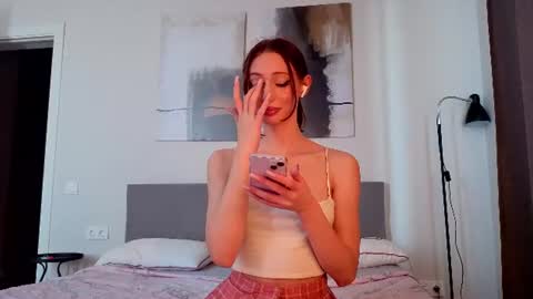 Elfie online show from July 2026 10:21:02 AM