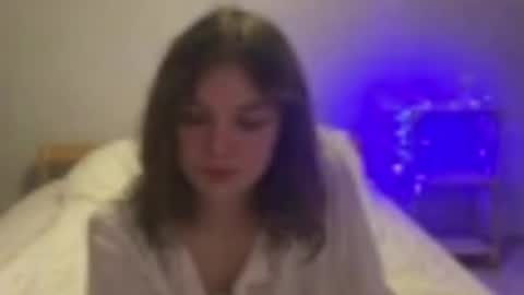 Mila online show from April 2026 06:58:02 PM