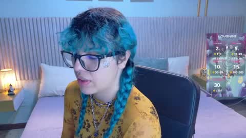 Snapshot of eli666uwu chatting on April 2026 10:46:01 AM eli666uwu online show from April 2026 10:46:01 AM