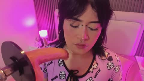 Eli  online show from April 2026 08:15:02 PM