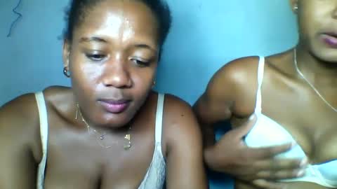 elia011 online show from January 2025 08:11:02 PM