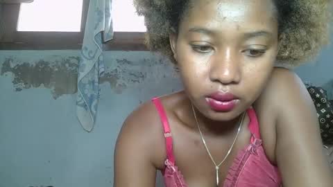 elia011 online show from January 2025 08:54:01 AM