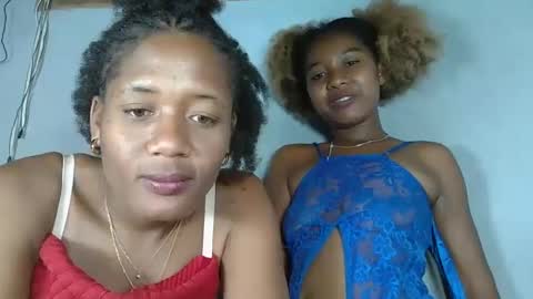 elia011 online show from February 2025 10:54:01 PM