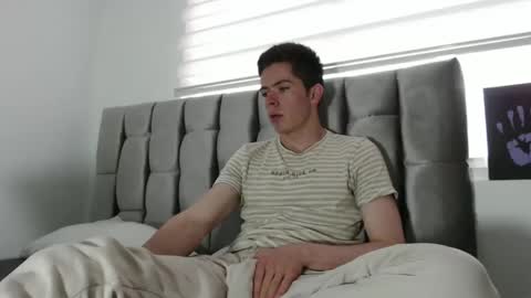 Snapshot of elian_tg chatting on January 2025 09:25:02 PM Elian online show from January 2025 09:25:02 PM