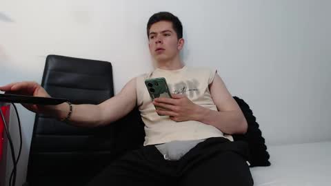 Elian online show from February 2026 07:24:02 PM