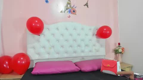 Snapshot of elianacollins chatting on February 2026 03:58:01 AM Eliana online show from February 2026 03:58:01 AM