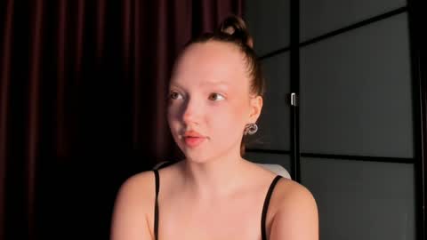 Ella online show from December 2024 04:02:02 AM