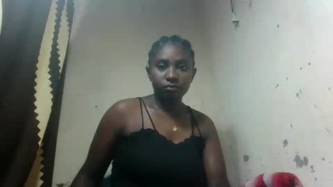 eliannee online show from December 2025 06:53:02 AM