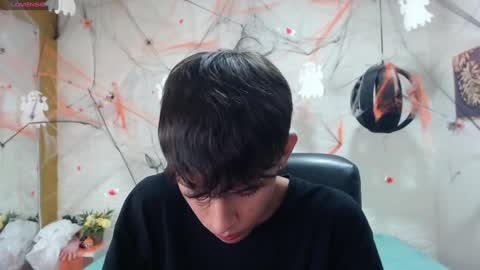 E L I A S online show from December 2024 07:38:02 AM