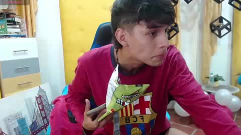 E L I A S online show from February 2025 04:50:01 AM