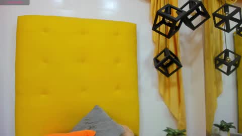 E L I A S online show from March 2025 09:42:01 AM