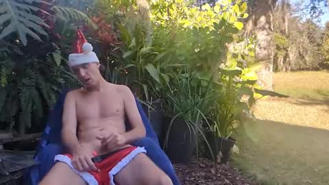 eliberator online show from December 2024 08:07:02 PM