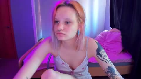 elieiza_xo online show from March 2026 09:23:01 AM