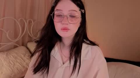 Ellie online show from October 2025 05:26:02 AM