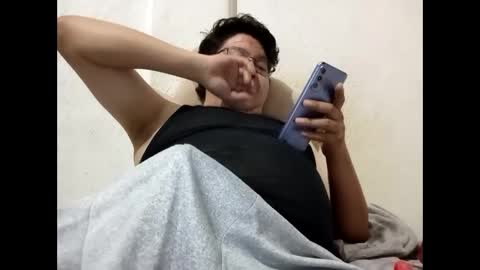 elimposstor online show from October 2025 01:04:02 AM