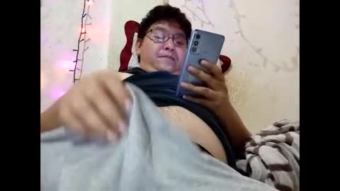 elimposstor online show from December 2025 05:24:02 AM