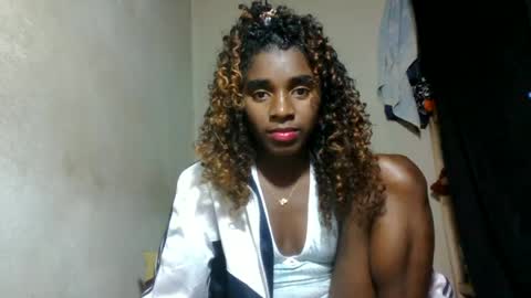 Snapshot of elina981 chatting on July 2026 12:18:02 PM elina981 online show from July 2026 12:18:02 PM