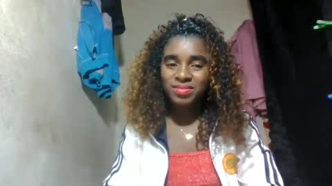 Snapshot of elina981 chatting on July 2026 08:30:01 AM elina981 online show from July 2026 08:30:01 AM