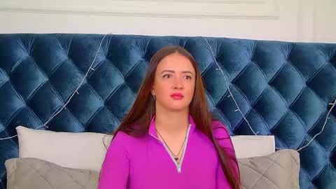 ElinaBellucci online show from January 2026 04:37:02 AM