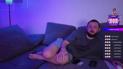 Snapshot of elinamilller chatting on March 2026 10:14:01 PM Elna and Tom online show from March 2026 10:14:01 PM