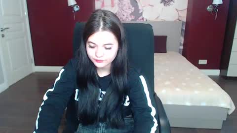 ElinaMils online show from March 2025 09:44:02 AM
