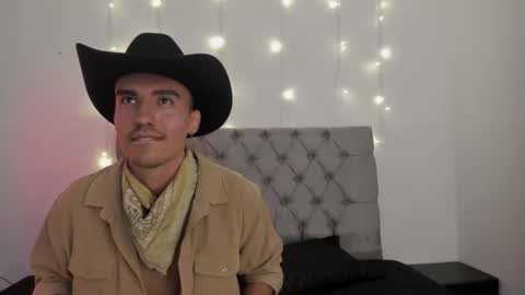 elio_dicaprio online show from November 2025 02:24:02 AM