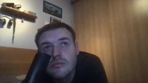 Snapshot of eliot26 chatting on December 2024 08:53:01 PM e26 online show from December 2024 08:53:01 PM