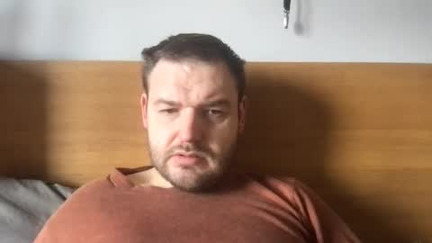 Snapshot of eliot26 chatting on March 2025 10:45:01 AM e26 online show from March 2025 10:45:01 AM