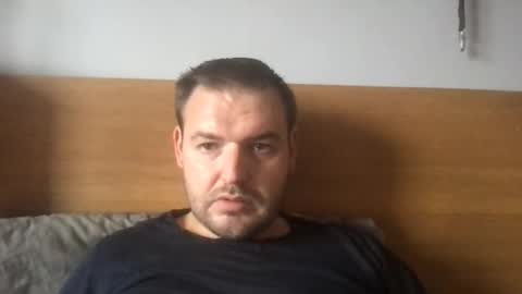 Snapshot of eliot26 chatting on September 2025 01:01:01 PM e26 online show from September 2025 01:01:01 PM