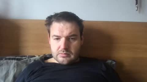 Snapshot of eliot26 chatting on October 2025 10:21:02 AM e26 online show from October 2025 10:21:02 AM