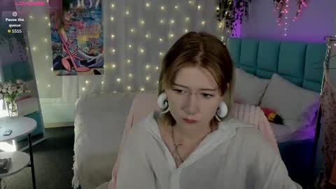 Snapshot of elira_vane chatting on July 2026 03:02:02 AM Elira Vane online show from July 2026 03:02:02 AM