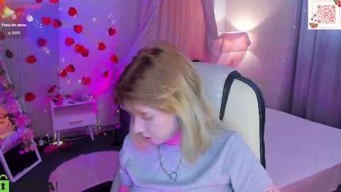 Snapshot of elira_vane chatting on July 2026 03:11:02 AM Elira Vane online show from July 2026 03:11:02 AM