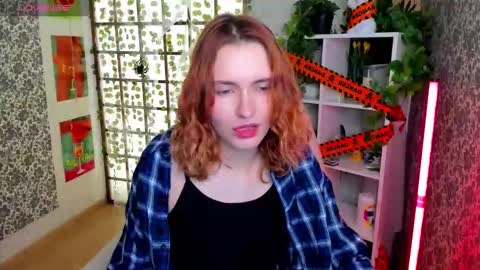 Snapshot of elis_cherry chatting on November 2025 02:11:02 AM Elis online show from November 2025 02:11:02 AM