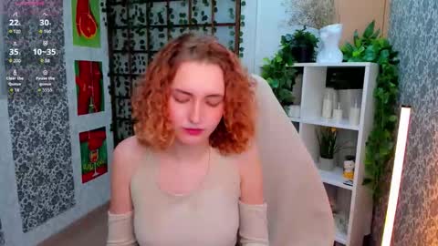 Snapshot of elis_cherry chatting on December 2025 02:39:02 AM Elis online show from December 2025 02:39:02 AM