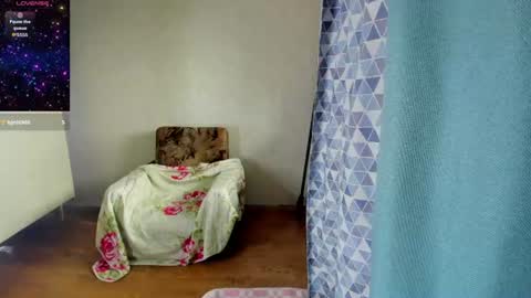 Snapshot of elis_gabbi chatting on June 2026 07:08:01 AM Elis online show from June 2026 07:08:01 AM