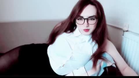 Liza online show from November 2025 04:40:01 AM