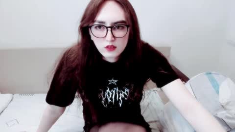 Snapshot of elisa_2001 chatting on March 2026 03:16:01 PM Liza online show from March 2026 03:16:01 PM