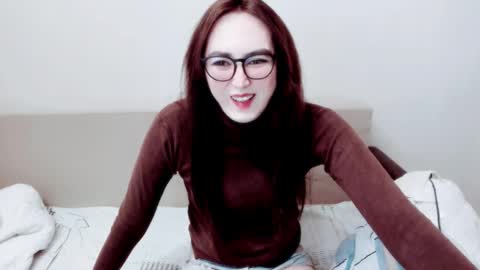 Snapshot of elisa_2001 chatting on March 2026 04:12:02 AM Liza online show from March 2026 04:12:02 AM