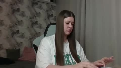 Aletta Oushen online show from February 2026 01:01:02 PM