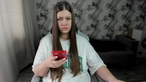 Aletta Oushen online show from April 2026 10:05:01 AM